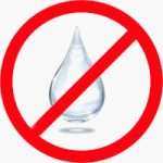 non bagnare con eccessiva acqua il legno del pavimento