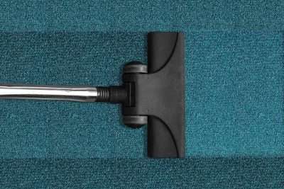 Soluzioni per pulizia professionale di moquette e tessuti